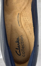 Load image into Gallery viewer, Clarks Womens Emily2 Navy Blue Leather Round Toe Slip-On Block Pump Heels Sz 8M