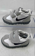 Load image into Gallery viewer, Nike Kids SMS Roadrunner 2 512164-100 White Navy Blue Sneaker Shoes Size 2C