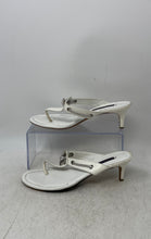 Load image into Gallery viewer, Ralph Lauren Womens White Leather Kitten Heel Slip-On Thong Sandals Size 7B