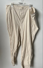 Load image into Gallery viewer, Old Navy Womens Beige Flat Front High Rise Straight Leg Chino Pants Sz 2XL Tall