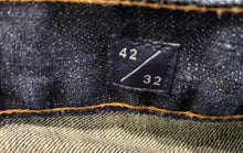 Load image into Gallery viewer, Lucky Brand Mens 329 Classic Dark Blue Denim Straight Jeans Sz W42/L32 With Tag