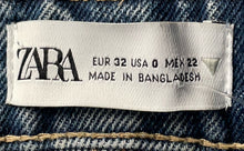 Load image into Gallery viewer, Zara Womens Blue Denim Stretch Pockets Ripped Mom Jeans Size 0