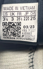 Load image into Gallery viewer, Adidas Boys Swift Run IE9993 White Lace-Up Low Top Sneaker Shoes Size 3.5