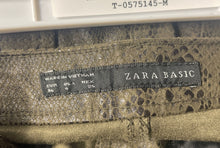 Load image into Gallery viewer, Zara Basic Womens Green Flat Front Zipper Pockets Skinny Leg Ankle Pants Size 4