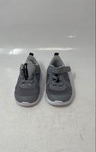 Load image into Gallery viewer, Nike Kids Downshifter 10 Gray Hook And Loop Low Top Sneakers Shoes Size 4C