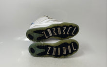 Load image into Gallery viewer, Nike Kids Air Jordan 11 Retro White Mid Top Lace-Up Sneaker Shoes Size 2.5Y