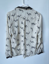 Load image into Gallery viewer, Zara Basic Womens Beige Animal Print Long Sleeve Collared Button-Up Shirt Sz XS