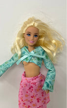 Load image into Gallery viewer, Blonde Hair Blue Eyes Plastic Decorative Barbie Fashion Doll With Pink Outfit