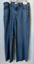 Load image into Gallery viewer, Abercrombie & Fitch Womens Blue Low Rise Ultra Loose Wide-Leg Jeans Sz 32 W/Tags