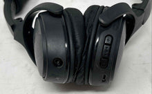 Load image into Gallery viewer, Bose Black Adjustable Headband Wireless Over Ear Headphone With Case NCL