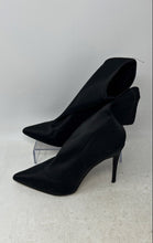 Load image into Gallery viewer, Aldo Womens Black Pointed Toe Pull-On Stiletto Heel Ankle Booties Size 7