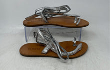 Load image into Gallery viewer, Schutz Womens Courtney Silver Snake Embossed Leather Ankle Strap Sandals Size 37