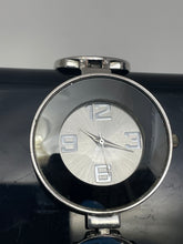 Load image into Gallery viewer, FMD Women's Silver Fashion Bracelet Watch Quartz FMDCT341