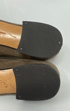 Load image into Gallery viewer, Authentic Salvatore Ferragamo Womens Brown Black Block Pump Heels Size 6 4A
