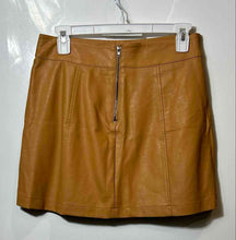 Load image into Gallery viewer, Forever 21 Womens Tan High Rise Back Zip Short A-Line Skirt Size Medium