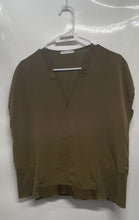 Load image into Gallery viewer, Zara Womens Green Short Sleeve V-Neck Pullover Blouse Top Size Medium