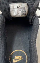 Load image into Gallery viewer, Nike Womens Air Max SC DO2785-010 Black Lace-Up Low Top Sneaker Shoes Size 7