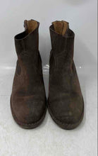 Load image into Gallery viewer, UGG Womens Brown Suede Round Toe Back Zip Block Heels Ankle Booties Size 7
