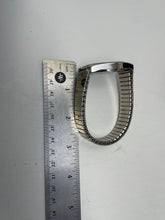 Load image into Gallery viewer, Women's Two-Tone Watch Silver-Tone Gold-Tone With White Dial