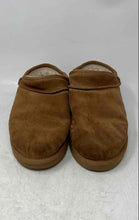 Load image into Gallery viewer, UGG Womens Classic Slipper Brown Suede Round Toe Slip-On Slippers Size 9