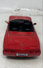 Load image into Gallery viewer, Maisto 1998 Red Diecast Chevrolet Corvette Convertible Model Car