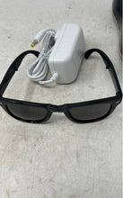 Load image into Gallery viewer, Wetty Pro Technology IPL Hair Removal System With Accessories For Mens