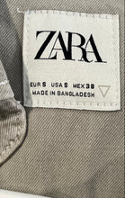 Load image into Gallery viewer, Zara Mens Gray Collared Long Sleeve Button-Up Shirt Size Small