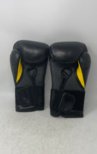 Load image into Gallery viewer, Everlast Elite Black Pro Style Adjustable Strap Training Boxing Glove With Case