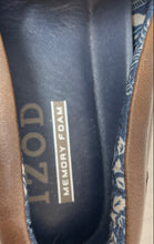 Load image into Gallery viewer, Izod Mens Brown Round Toe Flat Slip-On Loafer Shoes Size 10M