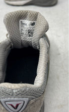 Load image into Gallery viewer, New Balance Kids 990 V5 IC990GL5 Gray Low Top Lace-Up Sneaker Shoes 8.5M