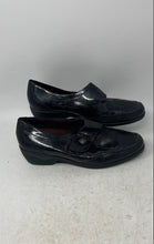 Load image into Gallery viewer, Pitillos Womens Black Leather Moc Toe Hook & Loop Loafer Shoes Size EUR 41