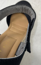 Load image into Gallery viewer, Kelly & Katie Womens Banner Black Round Toe Wedge Heel Espadrille Sandals Sz 8M