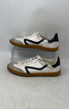 Load image into Gallery viewer, Steve Madden Womens Graysen White Black Leather Low Top Sneakers Shoes Size 7.5M