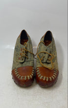 Load image into Gallery viewer, Unbranded Womens Brown Leather Lace-Up Closed Toe Platform Heels Size EUR 38