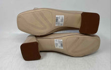 Load image into Gallery viewer, Clarks Womens Nyta45 Court 26181319 Beige Leather Slip-On Pump Heels Size 8.5