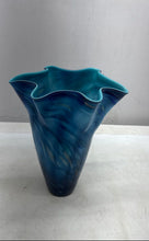 Load image into Gallery viewer, Blue Abstract Print Engraved Glass Home Decorative Scalloped Edge Flower Vase