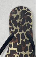 Load image into Gallery viewer, Authentic Tory Burch Womens Black Leopard Print Flip Flop Sandals Size 9 M Worn