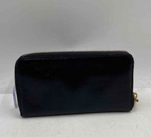 Load image into Gallery viewer, Authentic Tory Burch Womens Black Leather Card Holder Zip-Around Wallet Worn