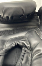 Load image into Gallery viewer, Zhengtu Unisex Black Hook & Loop 12 Oz Beginners MMA Kickboxing Gloves