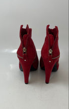 Load image into Gallery viewer, Pour La Victoire Womens Red Pointed Toe Zipper Ankle Booties Size 8