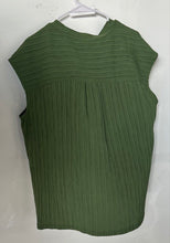Load image into Gallery viewer, Jones New York Womens Green Short Sleeve Split Neck Blouse Top Size L