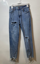 Load image into Gallery viewer, Aeropostale Womens Blue Distressed Raw Hem Curvy Mom Jeans Pants Size 0
