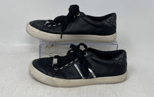 Load image into Gallery viewer, GBG Los Angeles Womens Black Gray Lace-Up Sneakers Shoes Size 5.5M