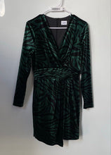 Load image into Gallery viewer, Lini Womens Green Black Zebra Print V-Neck Back-Zip Sheath Dress Size S With Tag