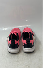 Load image into Gallery viewer, New Balance Girls DynaSoft Reveal V4 BOA Pink Black Running Shoes Size 12.5 M