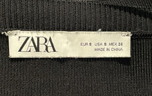Load image into Gallery viewer, Zara Womens Black Long Sleeve Collarless Pullover Cropped Blouse Top Size Small