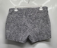 Load image into Gallery viewer, 7th Avenue Design Studio New York & Company Womens White Black Chino Shorts Sz L