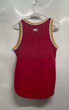 Load image into Gallery viewer, UNK Mens Red Sleeveless Scoop Neck Pullover Miami Heat NBA Jersey Size Medium