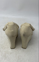 Load image into Gallery viewer, Bakers Womens Beige Peep Toe Adjustable Strap Wedge Heel Platform Sandals Sz 7M