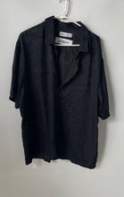 Load image into Gallery viewer, Bershka Mens Black Printed Short Sleeve Collared Button-Up Shirt Size Large